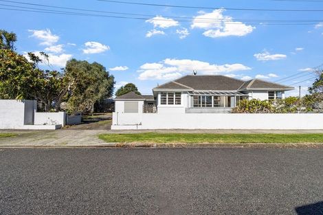 Photo of property in 27 Tokomaru Street, Welbourn, New Plymouth, 4312