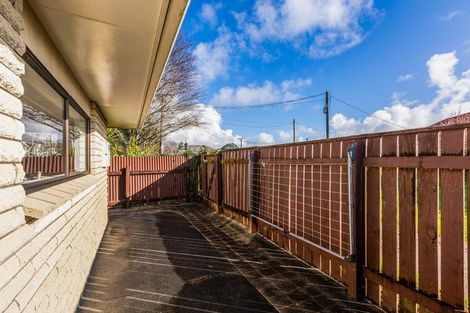 Photo of property in 20 Tukapa Street, Westown, New Plymouth, 4310