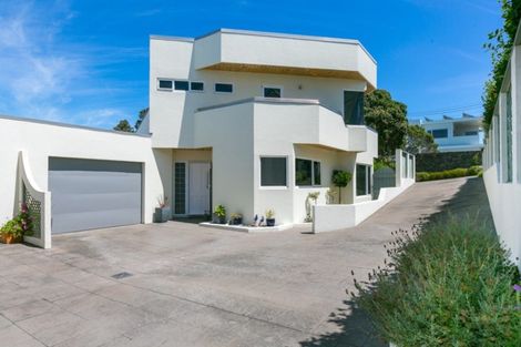 Photo of property in 1/1 Richmond Street, Fitzroy, New Plymouth, 4312