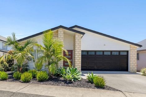 Photo of property in 16 Kiwa Crescent, Gulf Harbour, Whangaparaoa, 0930