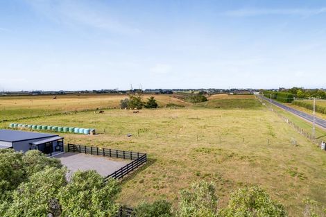 Photo of property in 242 Tawhiti Road, Hawera, 4672