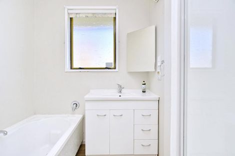 Photo of property in 17 Castile Place, Belfast, Christchurch, 8051
