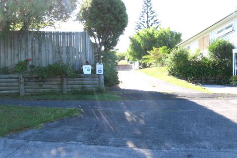 Photo of property in 2/54 Hebron Road, Waiake, Auckland, 0630
