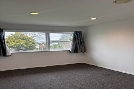 Photo of property in 2a Chapman Road, Te Atatu Peninsula, Auckland, 0610