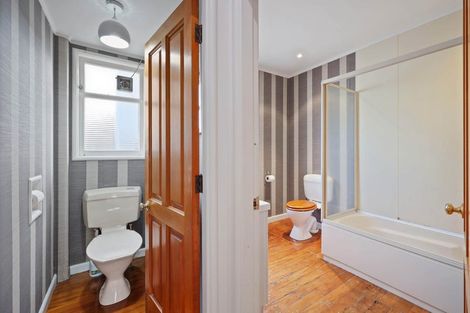 Photo of property in 24 Takutai Avenue, Bucklands Beach, Auckland, 2012