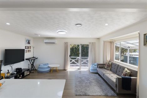 Photo of property in 1/10 May Avenue, Te Atatu South, Auckland, 0610