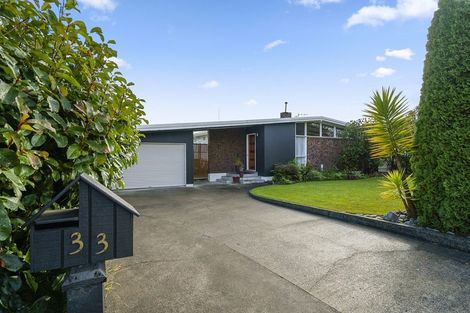 Photo of property in 33 Somerset Crescent, Highbury, Palmerston North, 4412