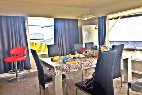 Photo of property in 459 East Coast Road, Murrays Bay, Auckland, 0630