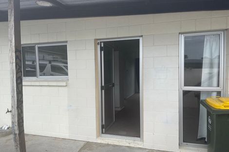 Photo of property in 2/21a Landscape Road, Papatoetoe, Auckland, 2025