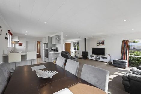 Photo of property in 8 Stackhouse Avenue, Bishopdale, Christchurch, 8053