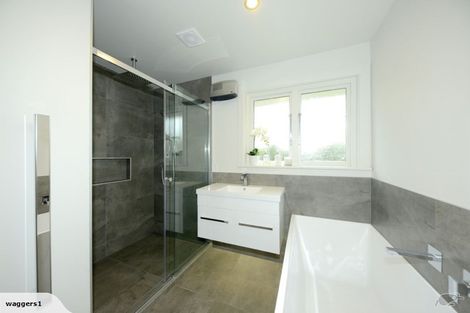 Photo of property in 216 Weston Road, St Albans, Christchurch, 8052