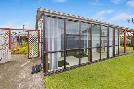Photo of property in 3 Tukapa Street, Westown, New Plymouth, 4310