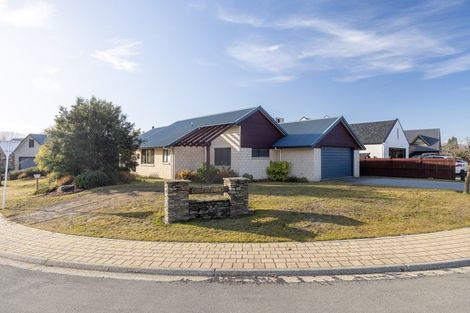 Photo of property in 2 Little Oak Common, Wanaka, 9305