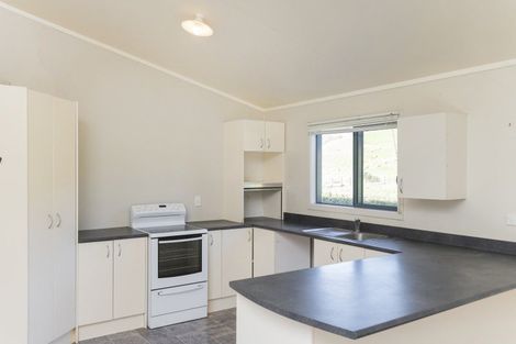 Photo of property in 911 Kanakanaia Road, Whatatutu, Te Karaka, 4091