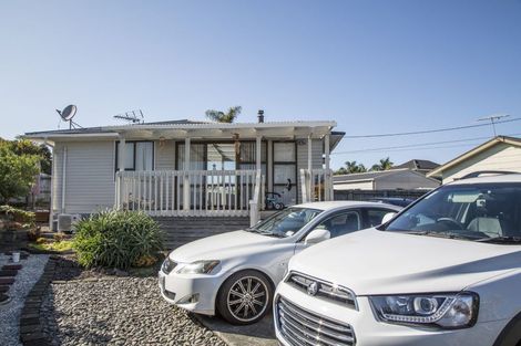 Photo of property in 43 Strid Road, Te Atatu South, Auckland, 0610