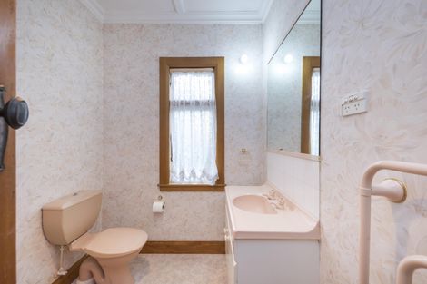 Photo of property in 81 Stanley Avenue, Palmerston North, 4414