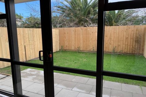 Photo of property in 5/4 Harry Ward Place, Henderson, Auckland, 0610