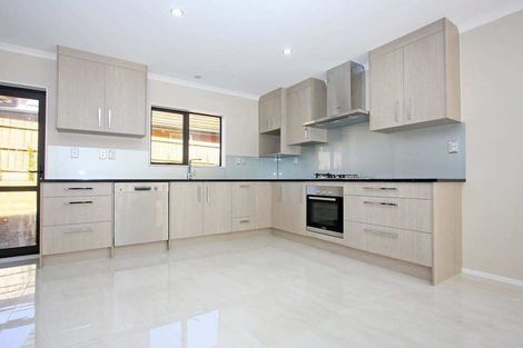 Photo of property in 6 Goyal Lane, Pakuranga, Auckland, 2010