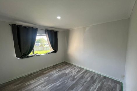 Photo of property in 2 Greenberry Drive, Ranui, Auckland, 0612