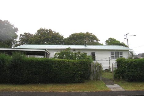 Photo of property in 1 Tracey Terrace, Te Atatu South, Auckland, 0602