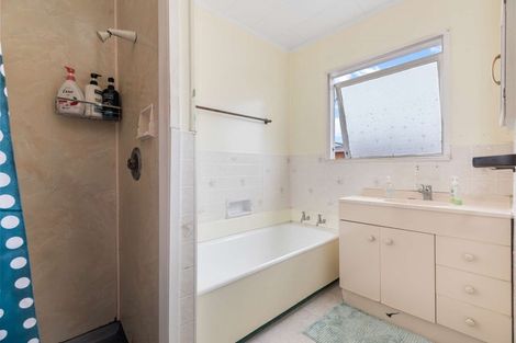 Photo of property in 62 Mckinstry Avenue, Mangere East, Auckland, 2024