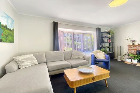 Photo of property in 122 Atkinson Road, Titirangi, Auckland, 0604