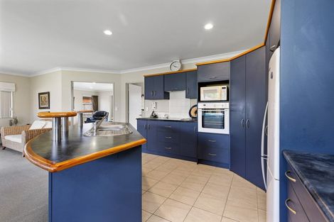 Photo of property in 35 Oaklands Drive, Cambridge, 3434