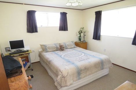 Photo of property in 54 Henley Street, Westport, 7825