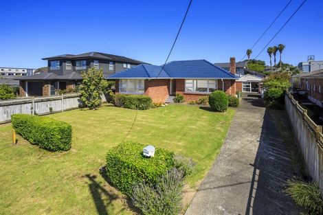 Photo of property in 27 Lomond Street, Takapuna, Auckland, 0622