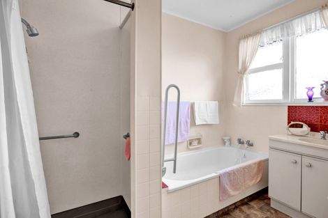 Photo of property in 3 Karaka Street, Hawera, 4610