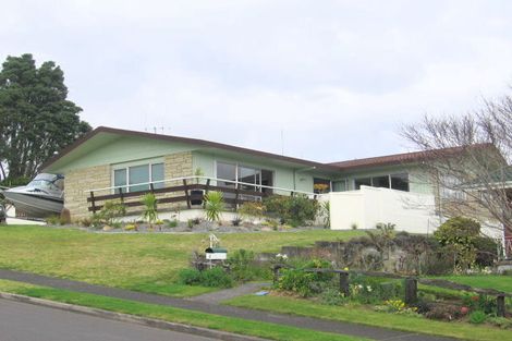 Photo of property in 10 Chevron Drive, Bellevue, Tauranga, 3110