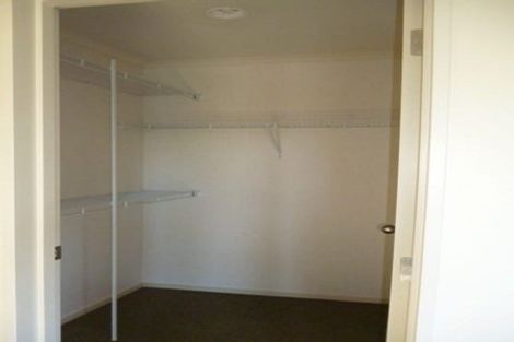 Photo of property in 2 Caulfield Place, Taradale, Napier, 4112