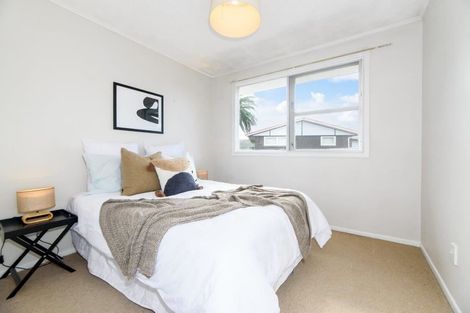 Photo of property in 13 Roby Street, Te Atatu Peninsula, Auckland, 0610