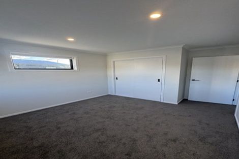 Photo of property in 8/666 Swanson Road, Swanson, Auckland, 0612