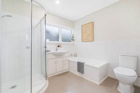 Photo of property in 14 Lysander Crescent, Beach Haven, Auckland, 0626