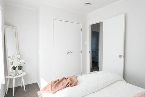 Photo of property in 1/50 Wellington Street, Howick, Auckland, 2014