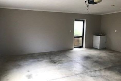 Photo of property in 72 Garelja Road, Henderson, Auckland, 0612