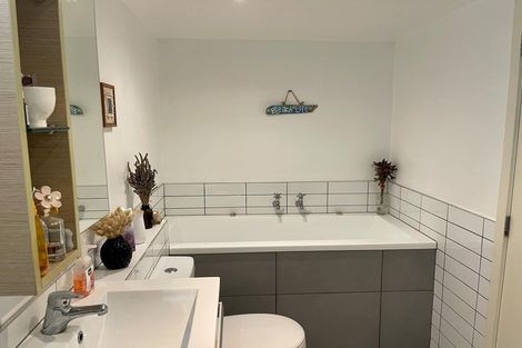 Photo of property in 1/410 The Esplanade, Island Bay, Wellington, 6023