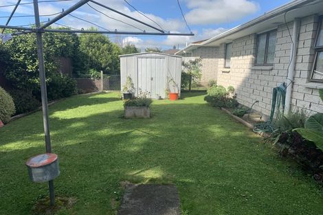 Photo of property in 43 Skerman Street, Marton, 4710