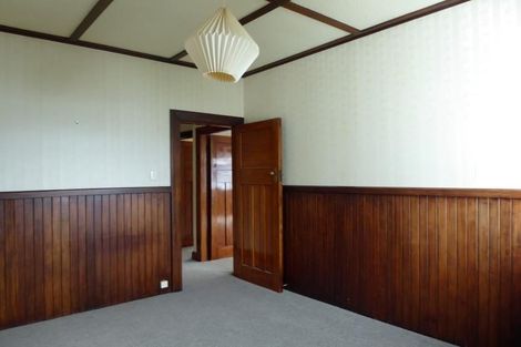 Photo of property in 9 Hungerford Road, Lyall Bay, Wellington, 6022