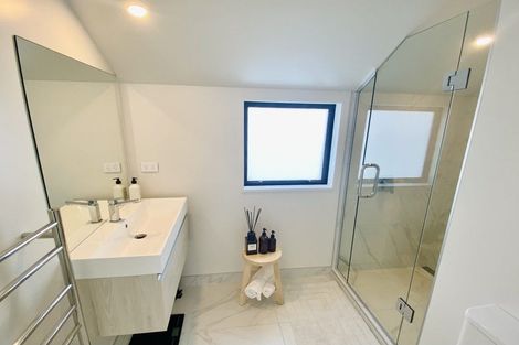 Photo of property in 2/51 Maxwell Street, Riccarton, Christchurch, 8041