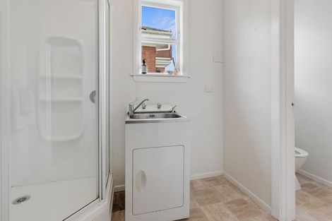 Photo of property in 4 Mills Road, Brooklyn, Wellington, 6021