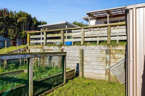 Photo of property in 65 Iredale Road, Hawera, 4610