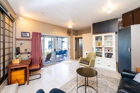 Photo of property in 2 Jarvis Place, Taradale, Napier, 4112