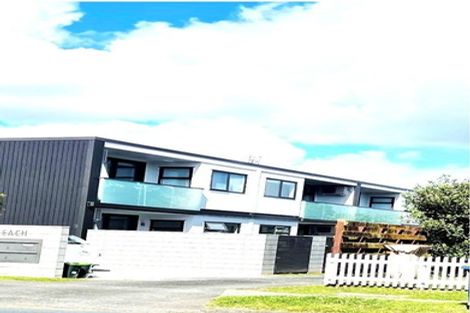 Photo of property in 5/764 Beach Road, Browns Bay, Auckland, 0630