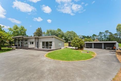 Photo of property in 40 Foster Road, Kumeu, 0891