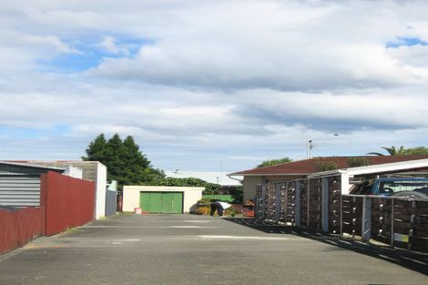 Photo of property in B/1 Sequoia Place, Maoribank, Upper Hutt, 5018