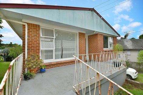 Photo of property in 14 Tawhana Crescent, Red Beach, 0932