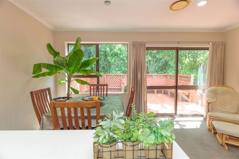 Photo of property in 29 Kahikatea Grove, Paparangi, Wellington, 6037