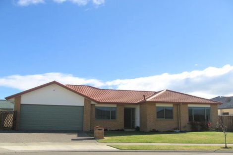 Photo of property in 10 Flemington Place, Taradale, Napier, 4112